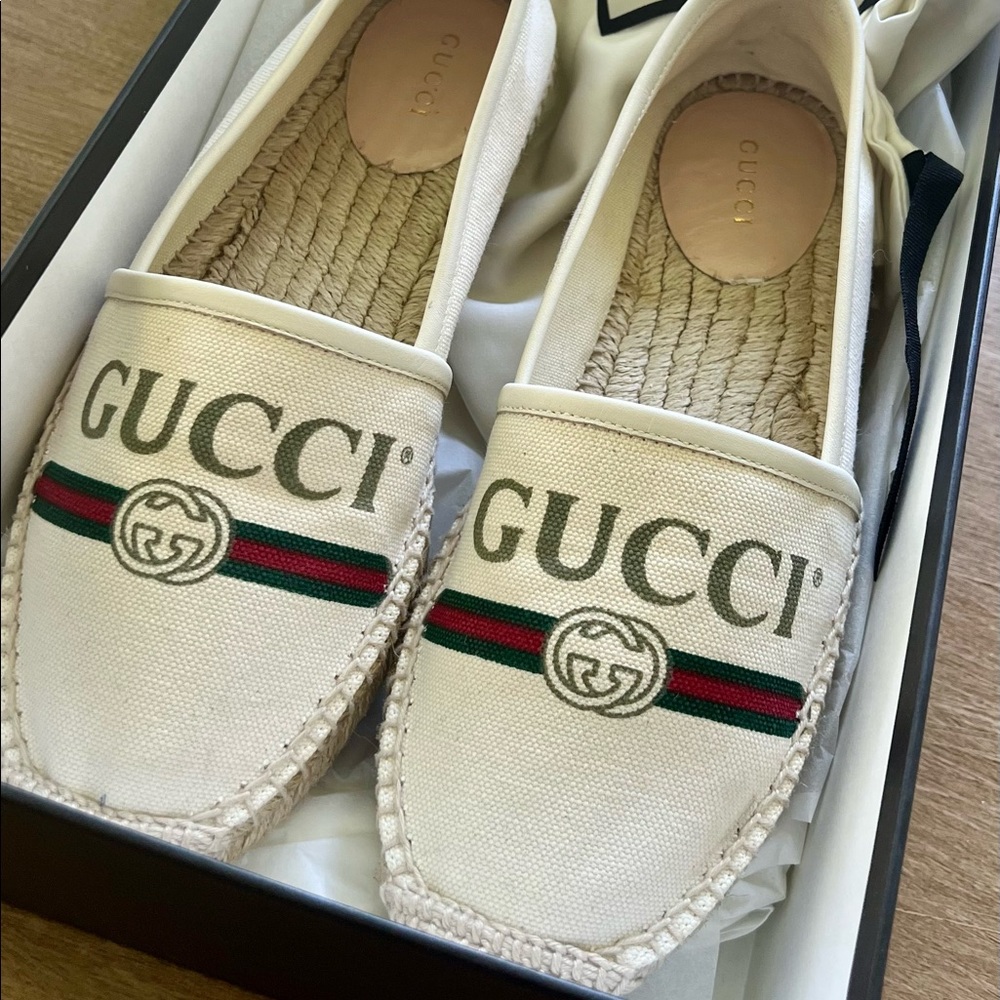 Like new Gucci espadrilles size 37 1/2
